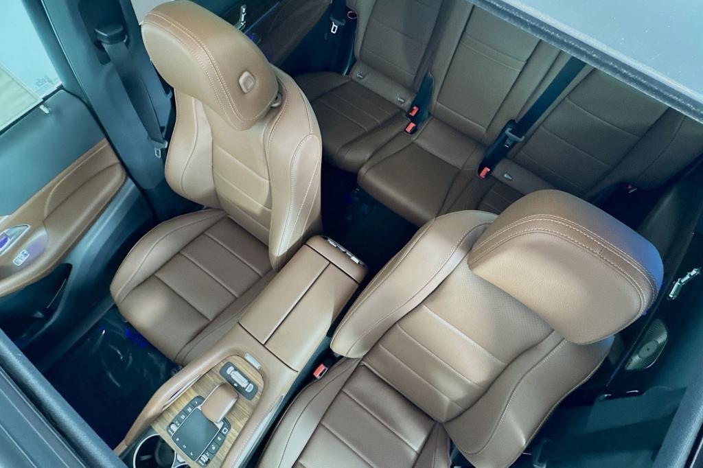 new 2025 Mercedes-Benz GLS 450 car, priced at $95,365