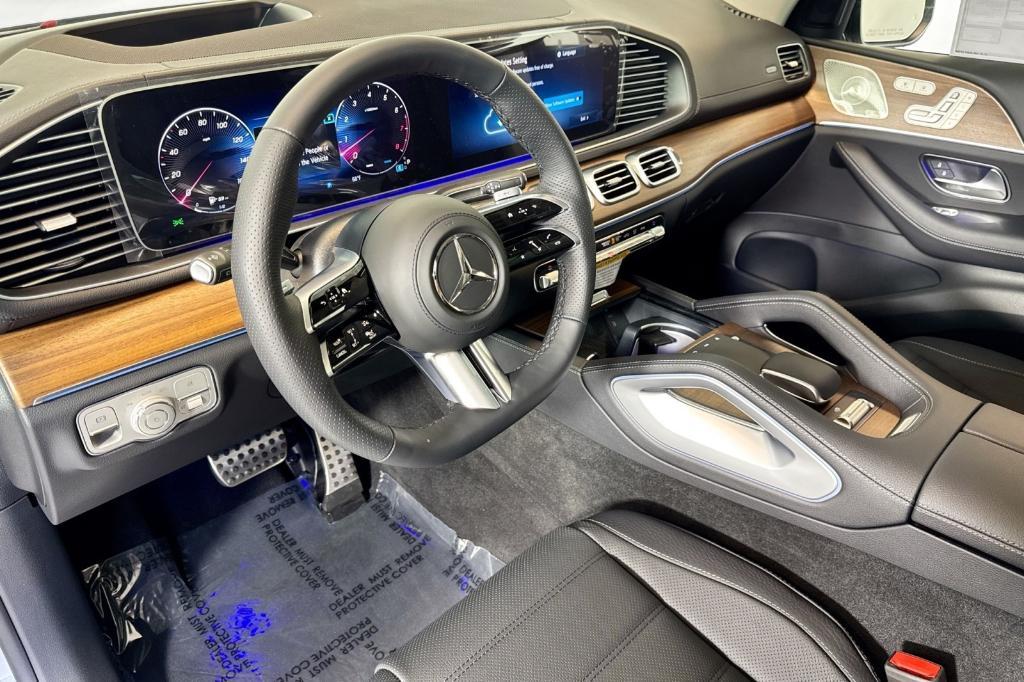 new 2026 Mercedes-Benz GLS 450 car, priced at $103,370