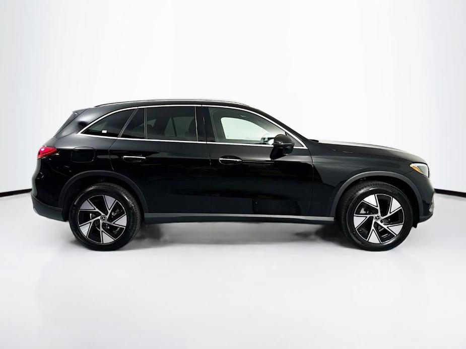 used 2024 Mercedes-Benz GLC 300 car