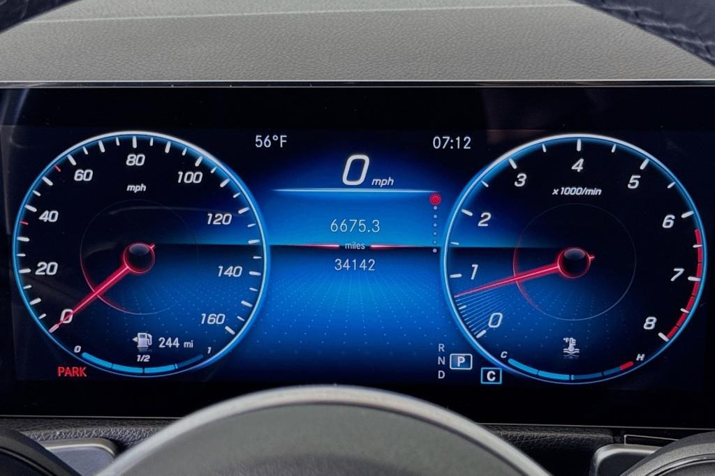 used 2022 Mercedes-Benz GLB 250 car, priced at $30,994