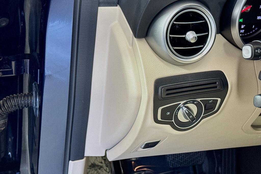 used 2018 Mercedes-Benz GLC 300 car, priced at $18,994