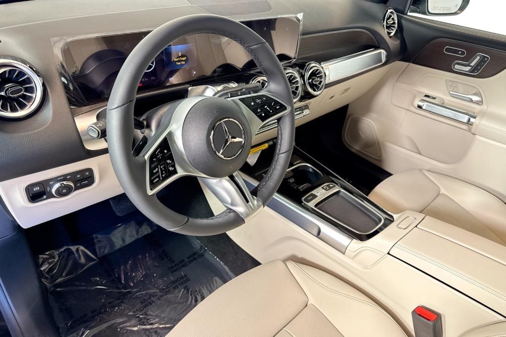 new 2026 Mercedes-Benz GLB 250 car, priced at $51,615
