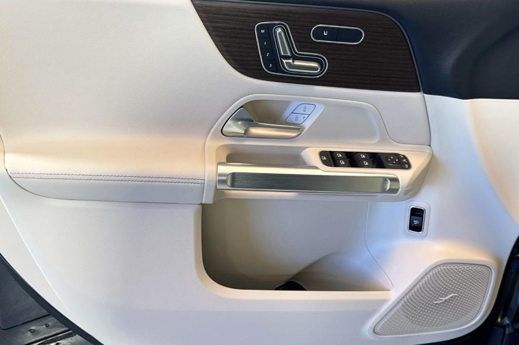 new 2026 Mercedes-Benz GLB 250 car, priced at $51,615