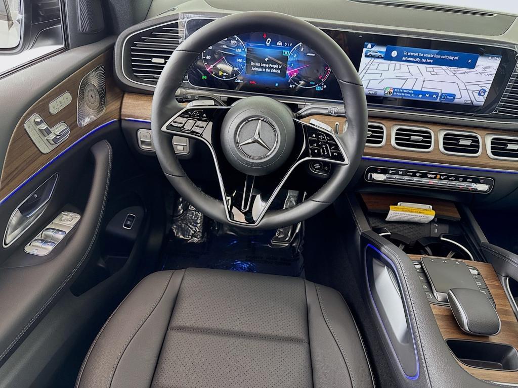 new 2025 Mercedes-Benz GLE 450 car, priced at $85,630
