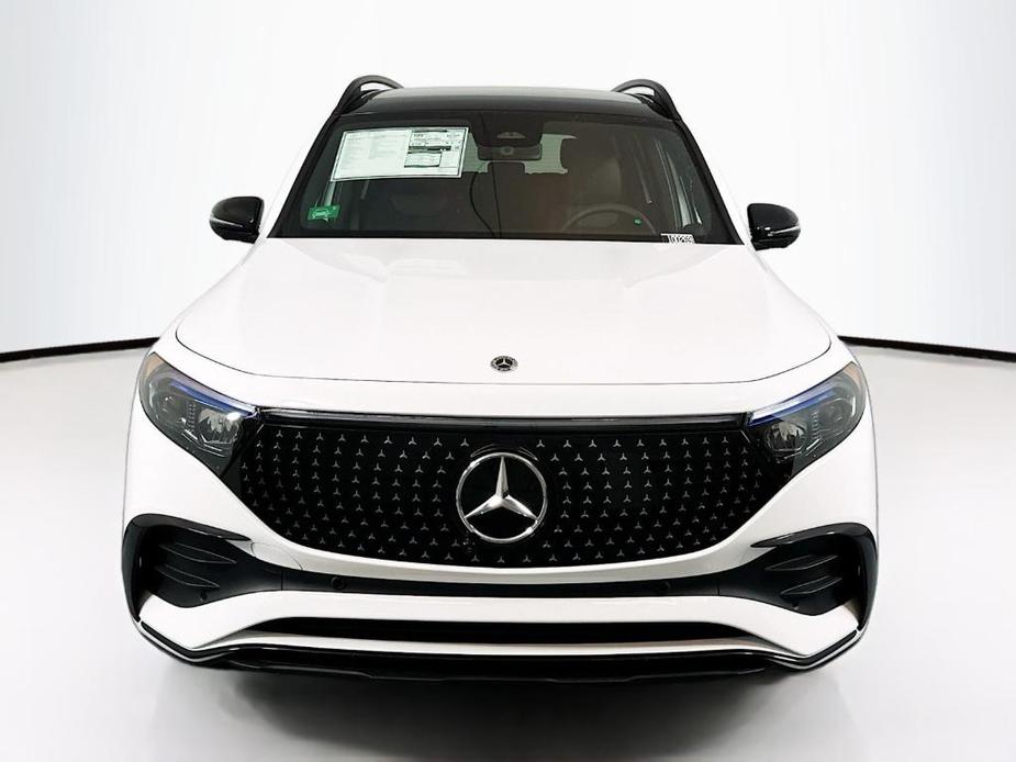 new 2024 Mercedes-Benz EQB 250 car, priced at $66,725