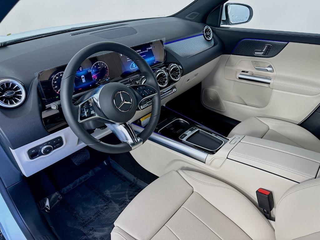 new 2025 Mercedes-Benz GLA 250 car, priced at $45,545