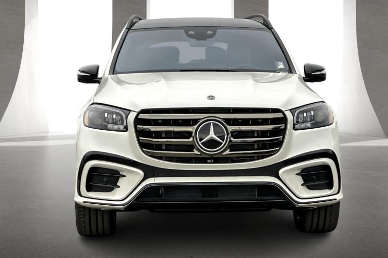 new 2024 Mercedes-Benz GLS 580 car, priced at $123,035
