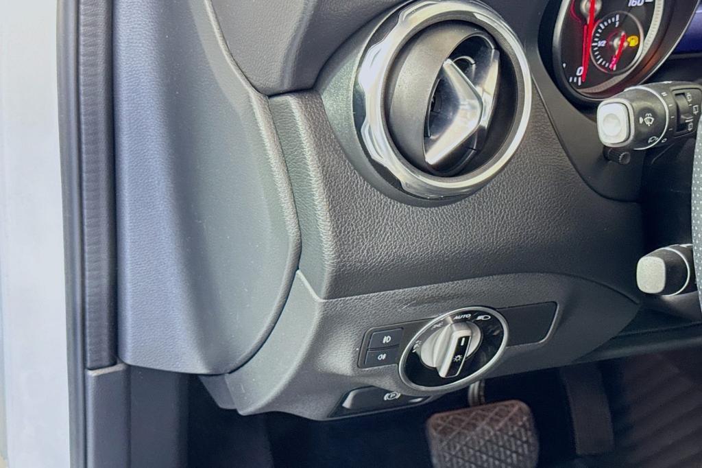 used 2020 Mercedes-Benz GLA 250 car