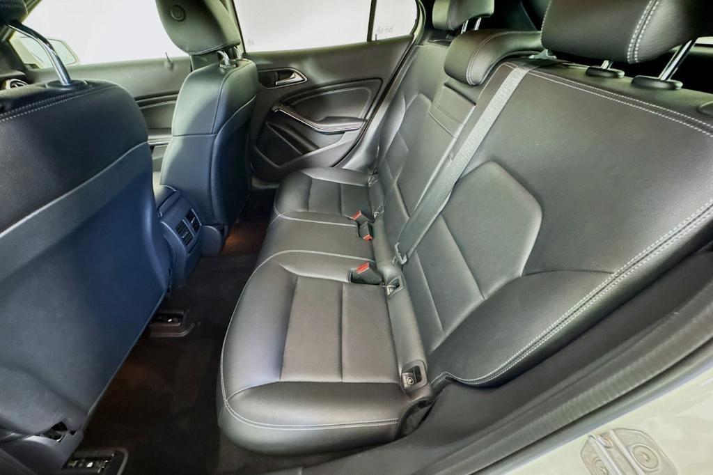 used 2020 Mercedes-Benz GLA 250 car