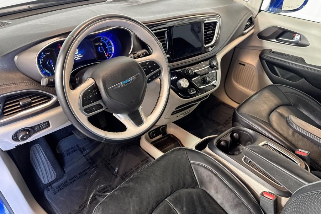 used 2018 Chrysler Pacifica Hybrid car, priced at $21,994