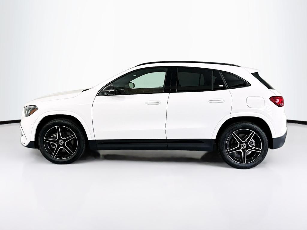 new 2025 Mercedes-Benz GLA 250 car, priced at $52,595