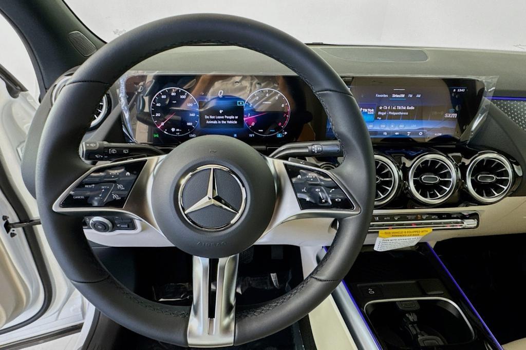 new 2025 Mercedes-Benz GLA 250 car, priced at $46,195