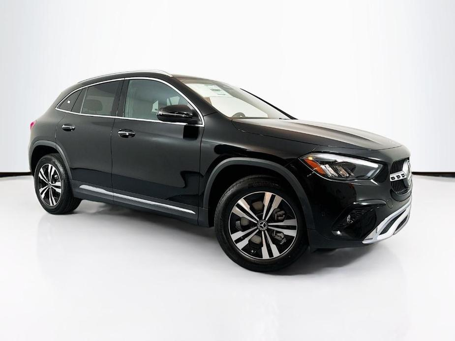 new 2025 Mercedes-Benz GLA 250 car, priced at $44,620