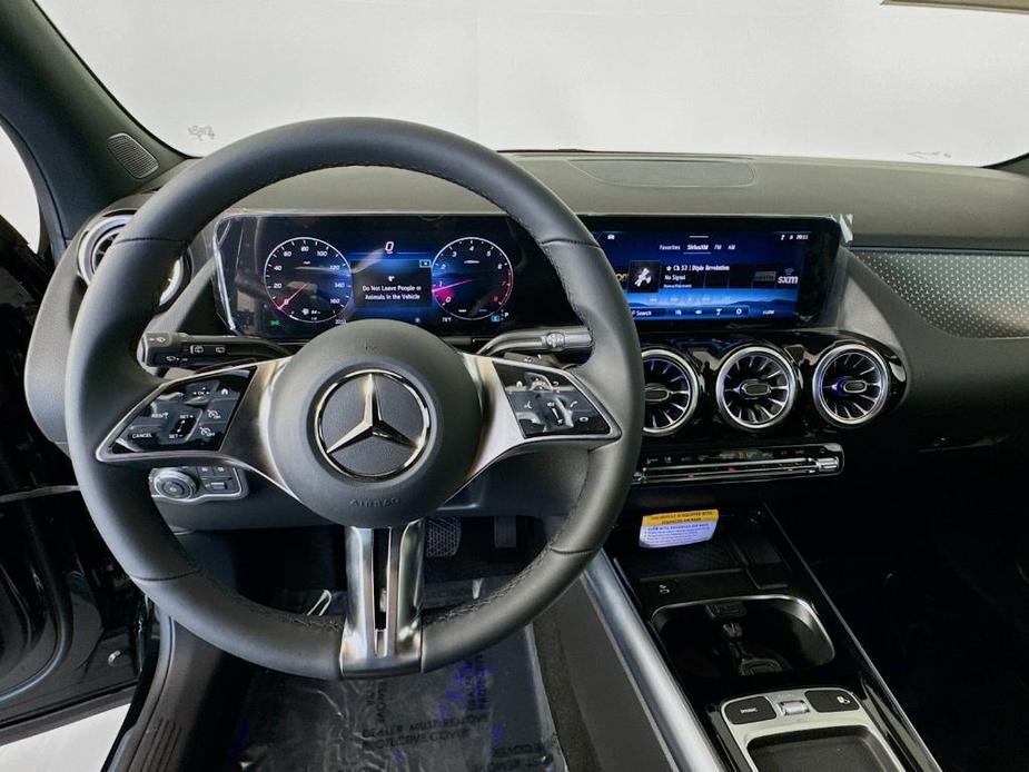 new 2025 Mercedes-Benz GLA 250 car, priced at $44,620