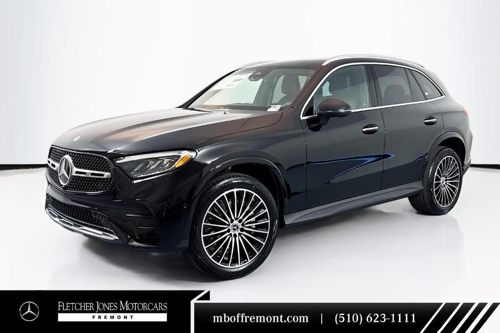 new 2025 Mercedes-Benz GLC 300 car, priced at $56,685