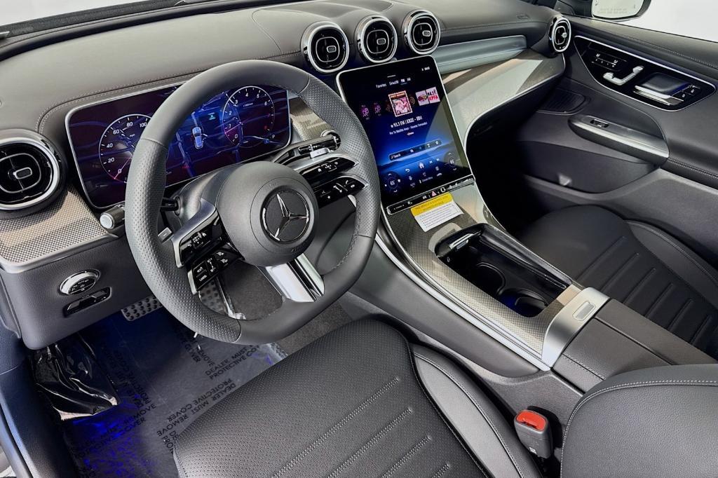 new 2025 Mercedes-Benz GLC 300 car, priced at $56,685