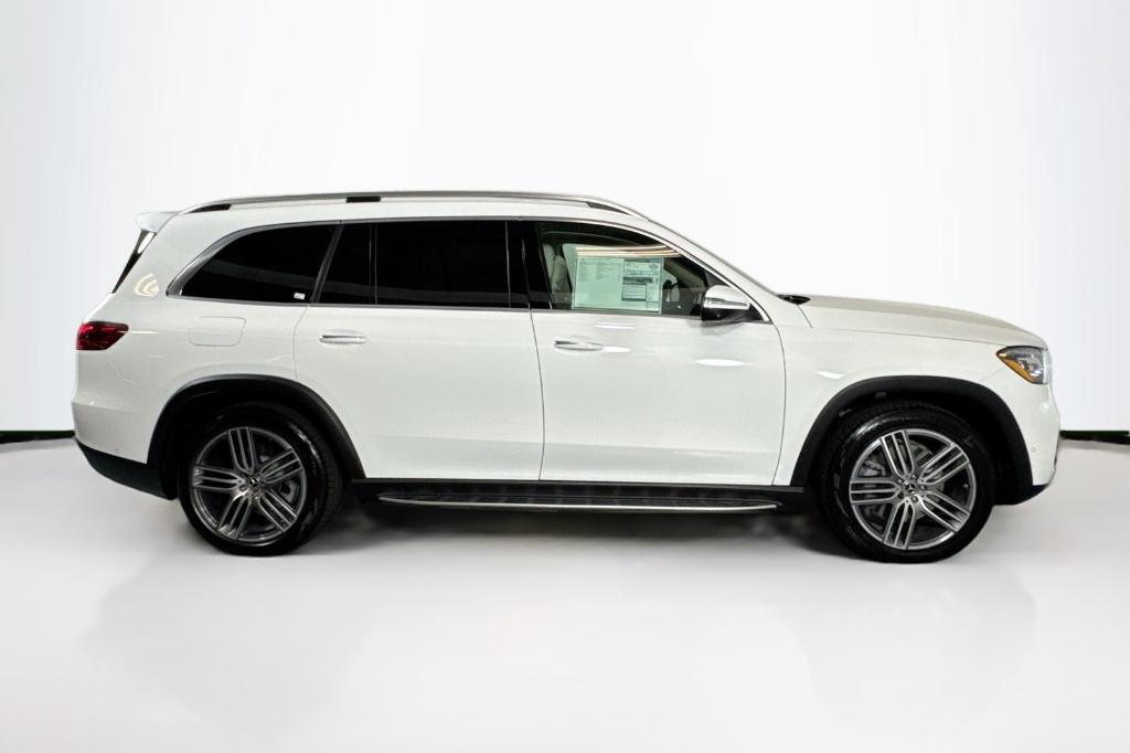 new 2026 Mercedes-Benz GLS 450 car, priced at $97,505