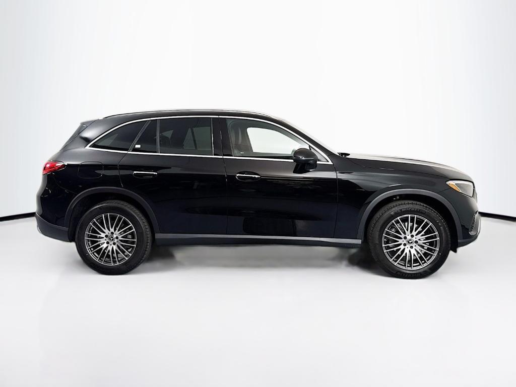 new 2025 Mercedes-Benz GLC 300 car, priced at $51,765