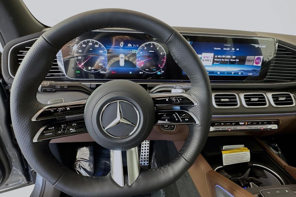 new 2025 Mercedes-Benz GLS 580 car, priced at $127,470