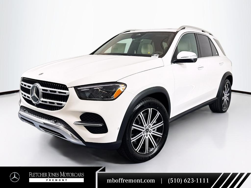 new 2025 Mercedes-Benz GLE 450 car, priced at $73,745