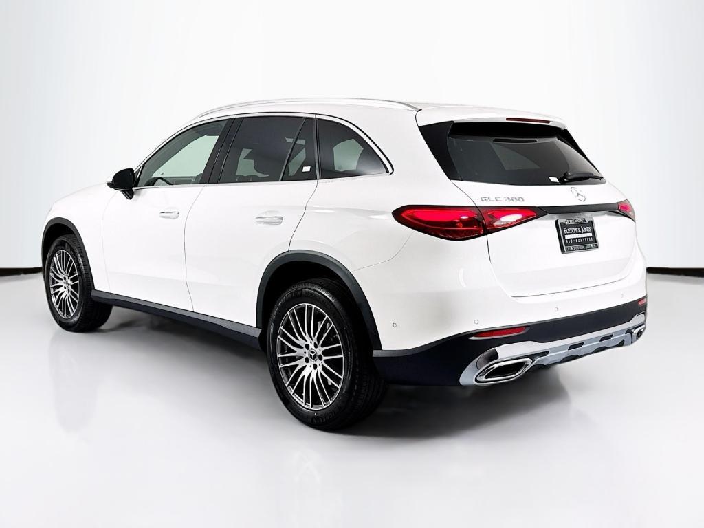 new 2025 Mercedes-Benz GLC 300 car, priced at $51,765