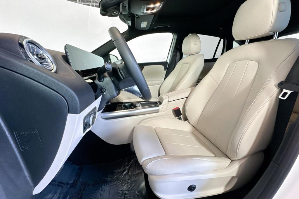 used 2025 Mercedes-Benz GLA 250 car, priced at $36,994