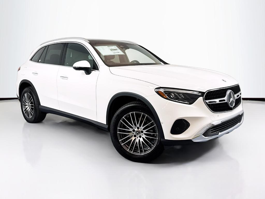 new 2025 Mercedes-Benz GLC 300 car, priced at $53,575