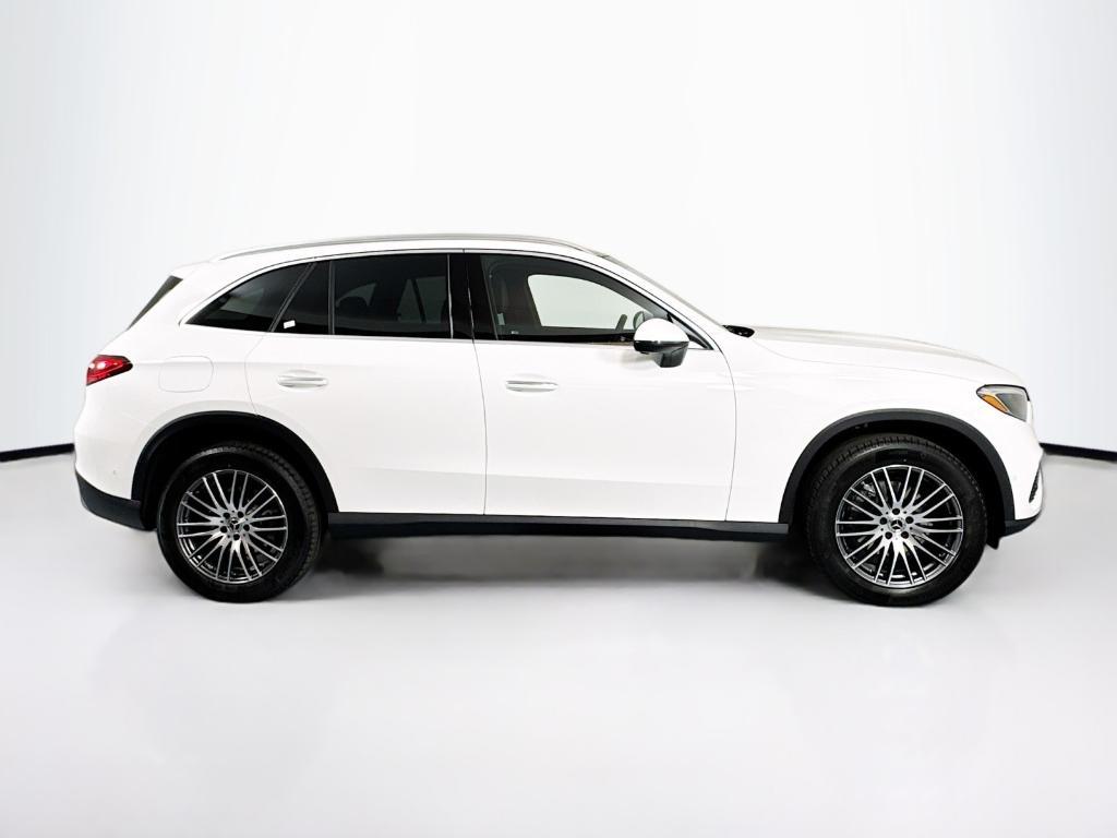 new 2025 Mercedes-Benz GLC 300 car, priced at $53,575