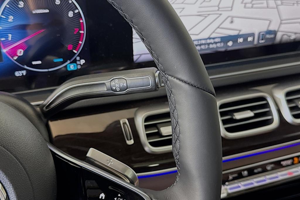 new 2025 Mercedes-Benz GLS 450 car, priced at $91,455