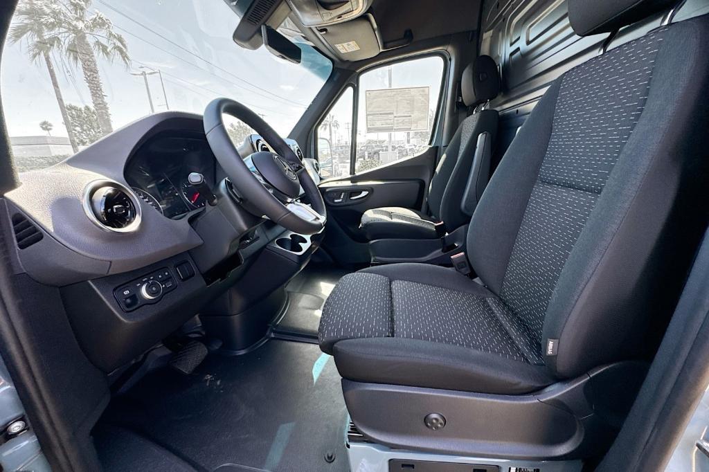 new 2025 Mercedes-Benz Sprinter 2500 car, priced at $78,726