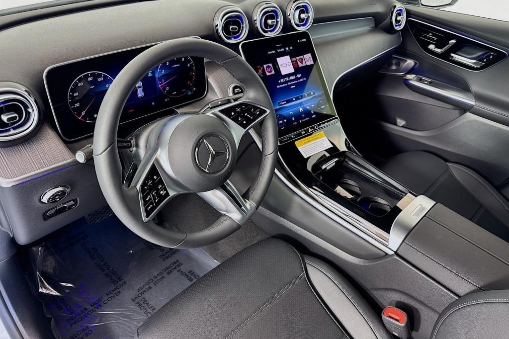 new 2025 Mercedes-Benz GLC 300 car, priced at $55,595
