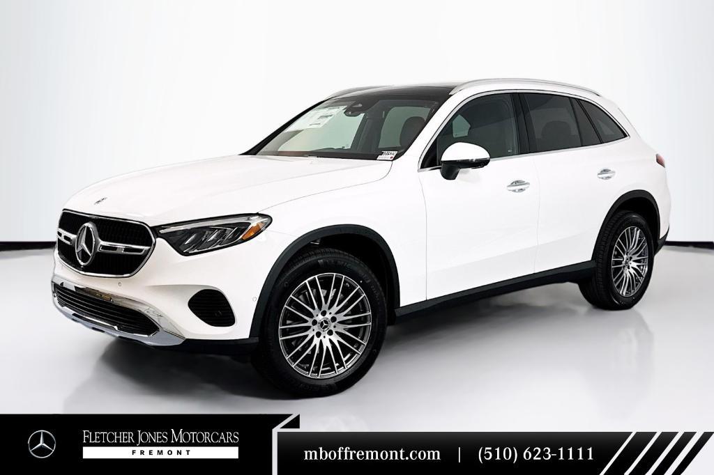 new 2025 Mercedes-Benz GLC 300 car, priced at $55,595