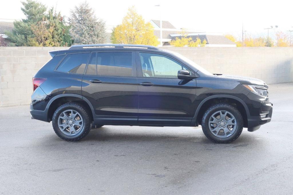 new 2025 Honda Passport car, priced at $43,966