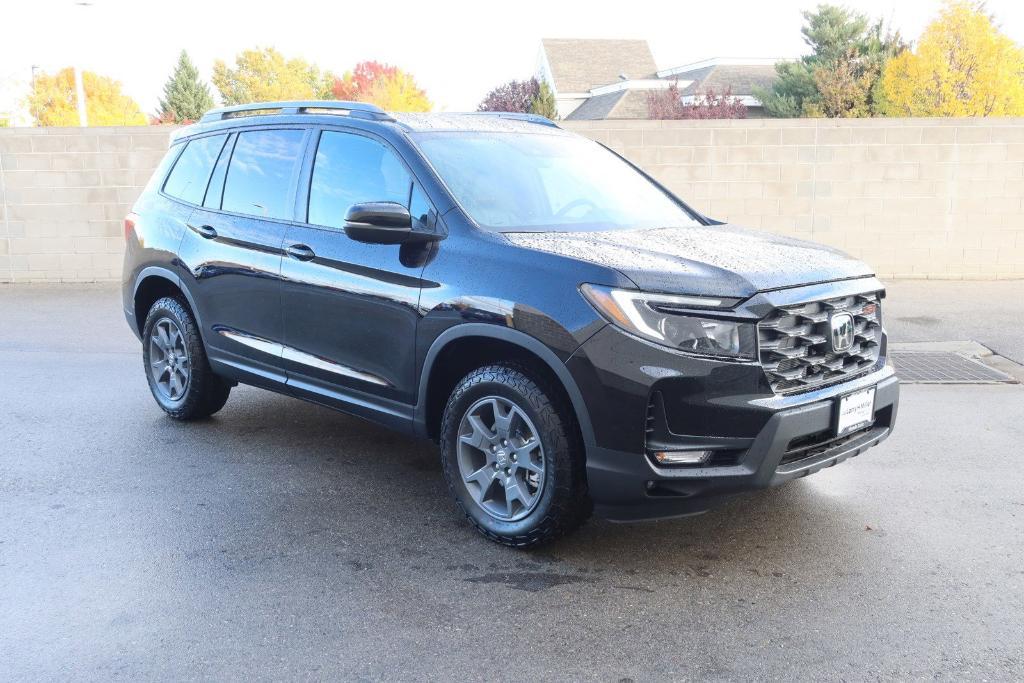 new 2025 Honda Passport car, priced at $43,966