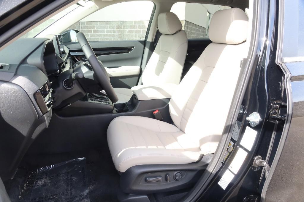 new 2025 Honda CR-V car, priced at $37,895