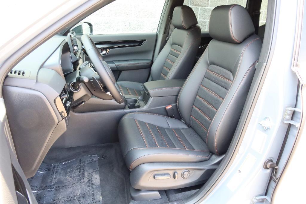 new 2025 Honda CR-V Hybrid car, priced at $42,950