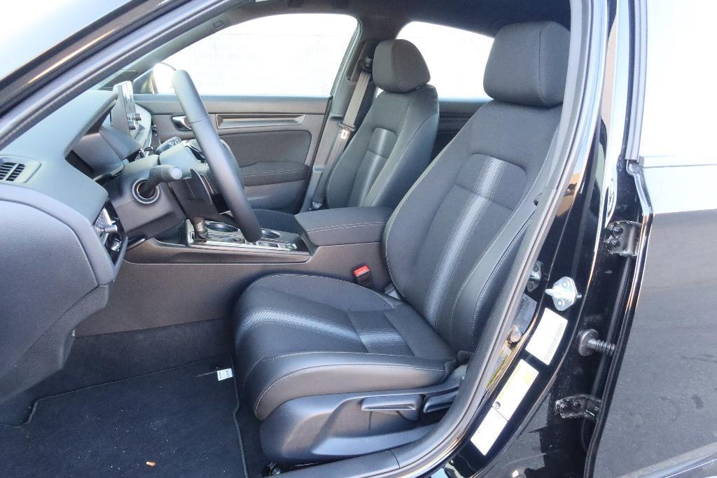 new 2025 Honda Accord Hybrid car, priced at $37,804