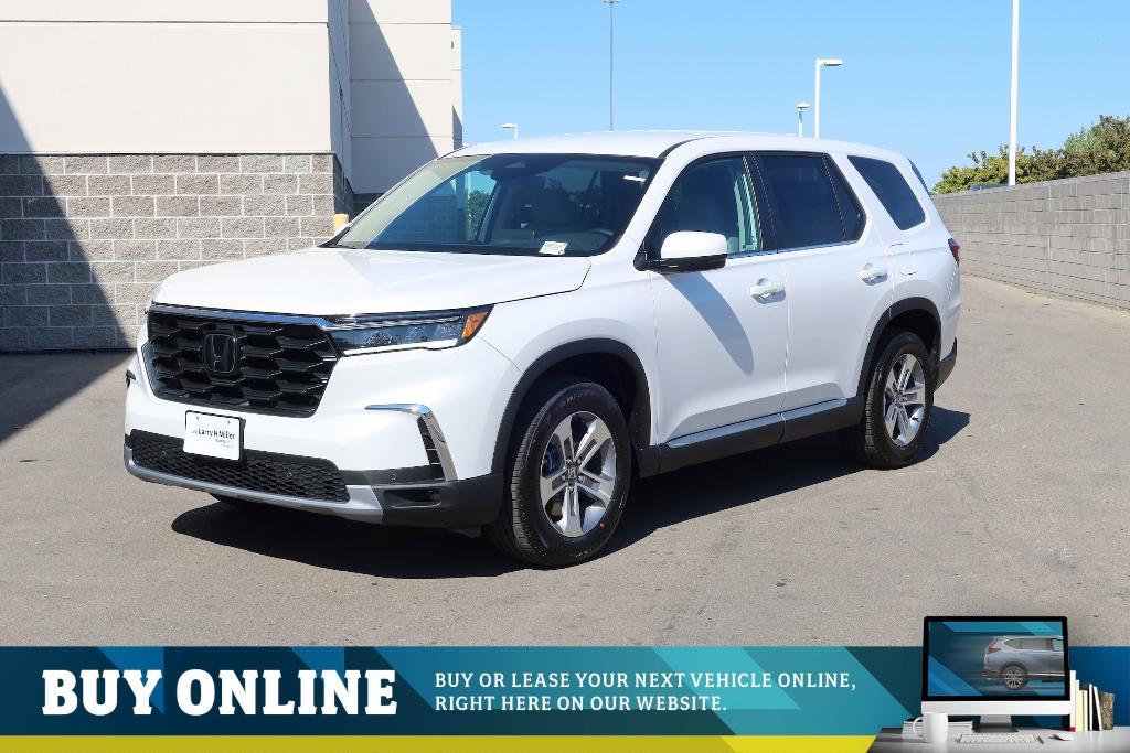 new 2025 Honda Pilot car, priced at $48,280