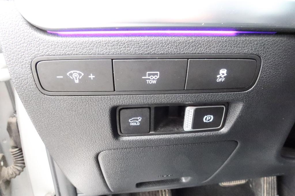 used 2024 Hyundai Palisade car, priced at $35,778