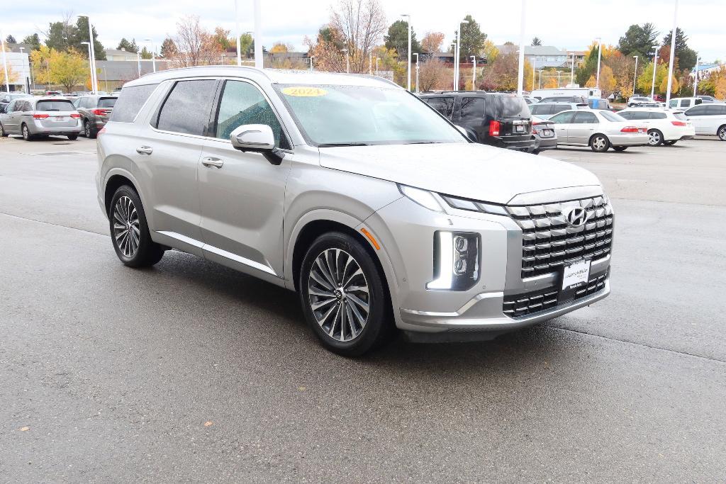 used 2024 Hyundai Palisade car, priced at $35,778