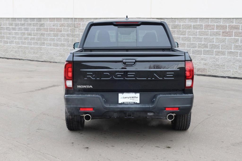 new 2025 Honda Ridgeline car, priced at $41,913