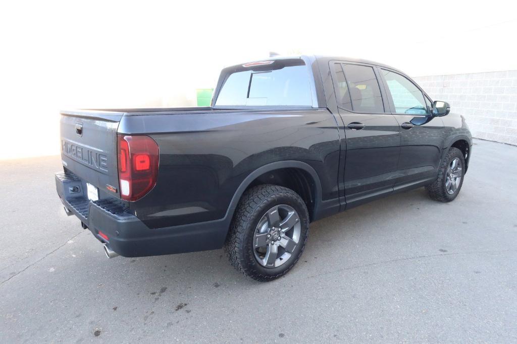 new 2025 Honda Ridgeline car, priced at $44,175