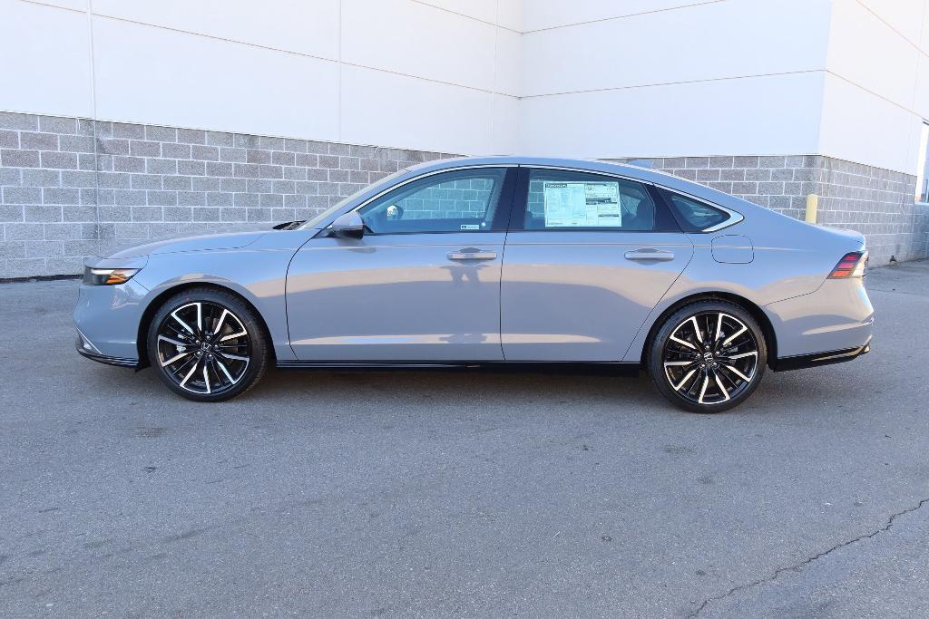 new 2025 Honda Accord Hybrid car, priced at $38,235