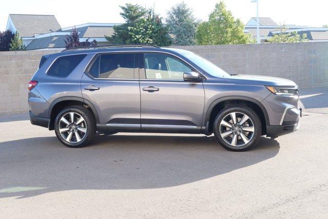 used 2025 Honda Pilot car, priced at $50,888