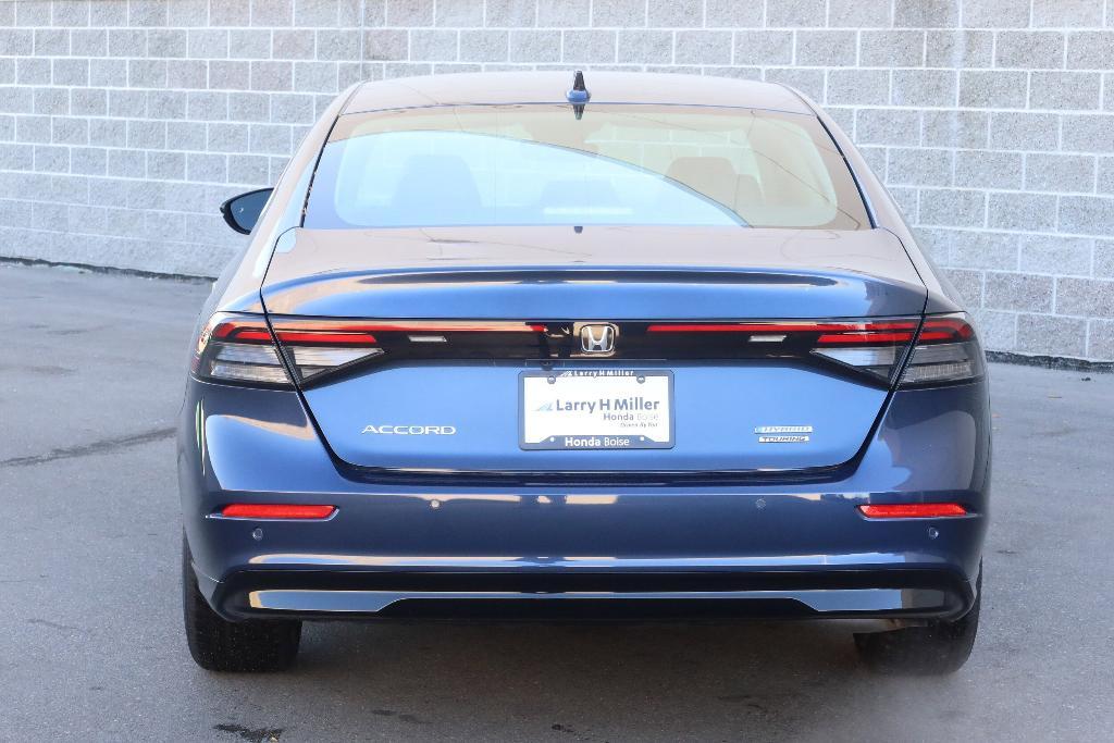 new 2025 Honda Accord Hybrid car, priced at $37,804