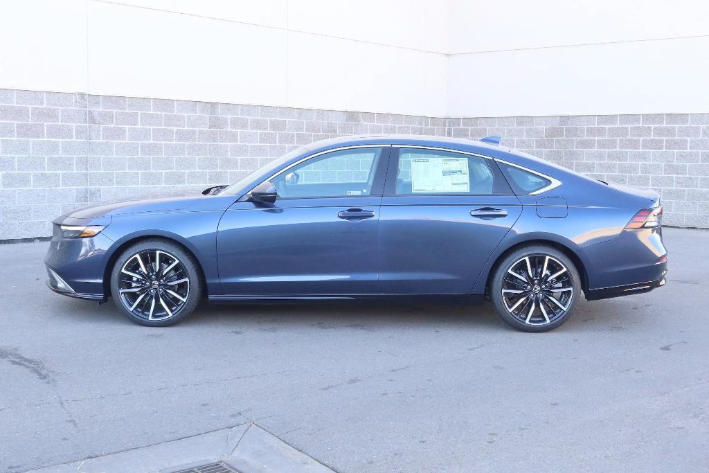 new 2025 Honda Accord Hybrid car, priced at $37,804