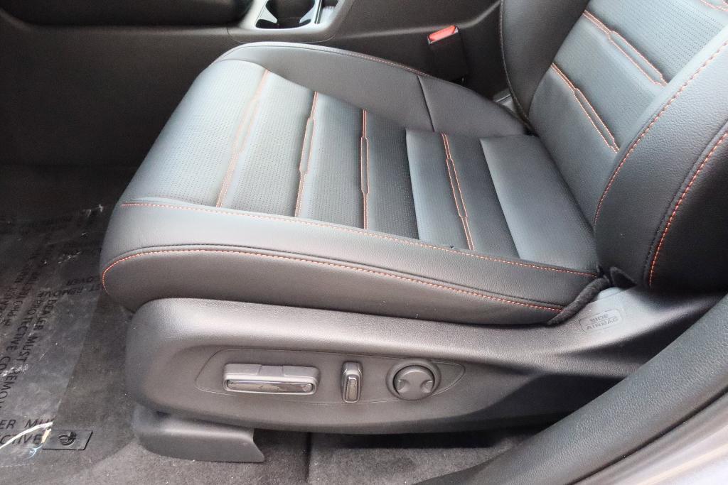 new 2026 Honda CR-V Hybrid car, priced at $43,700