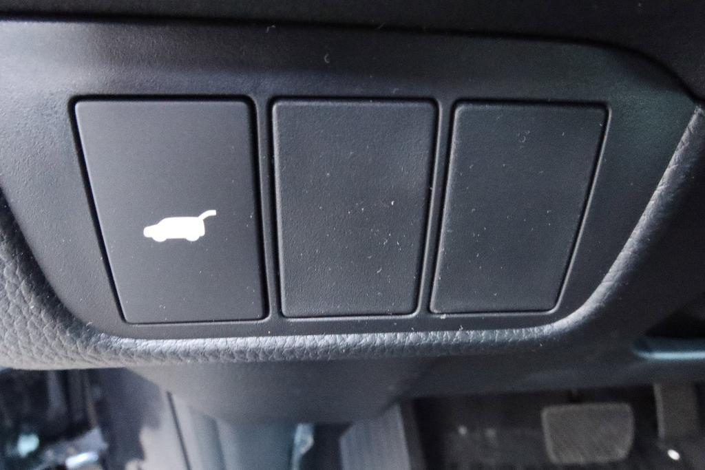 new 2026 Honda CR-V Hybrid car, priced at $41,675