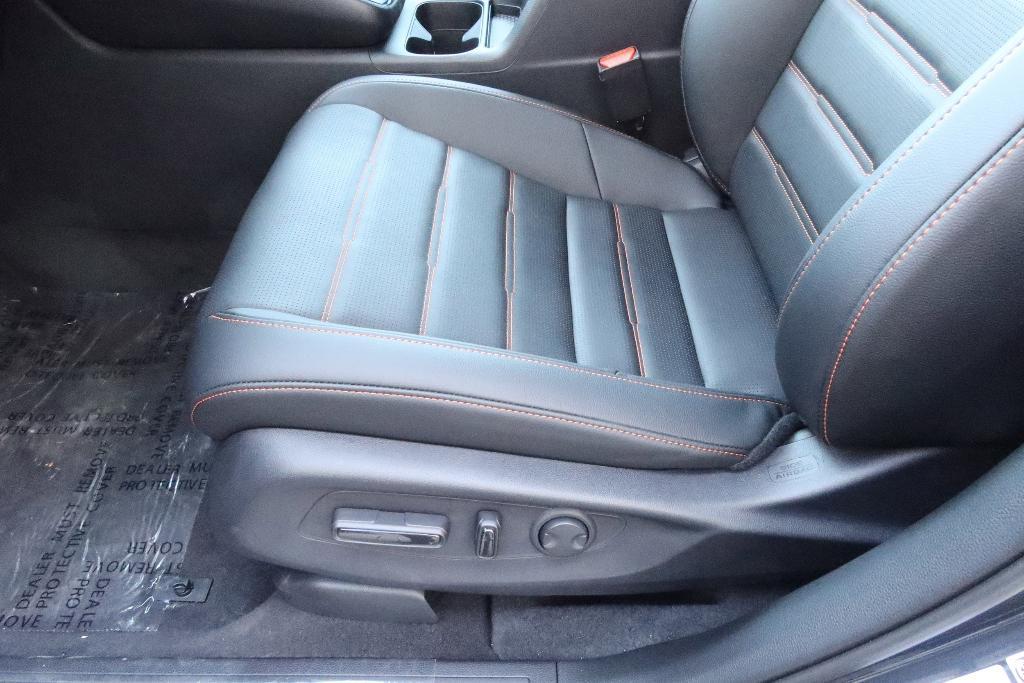 new 2026 Honda CR-V Hybrid car, priced at $41,675