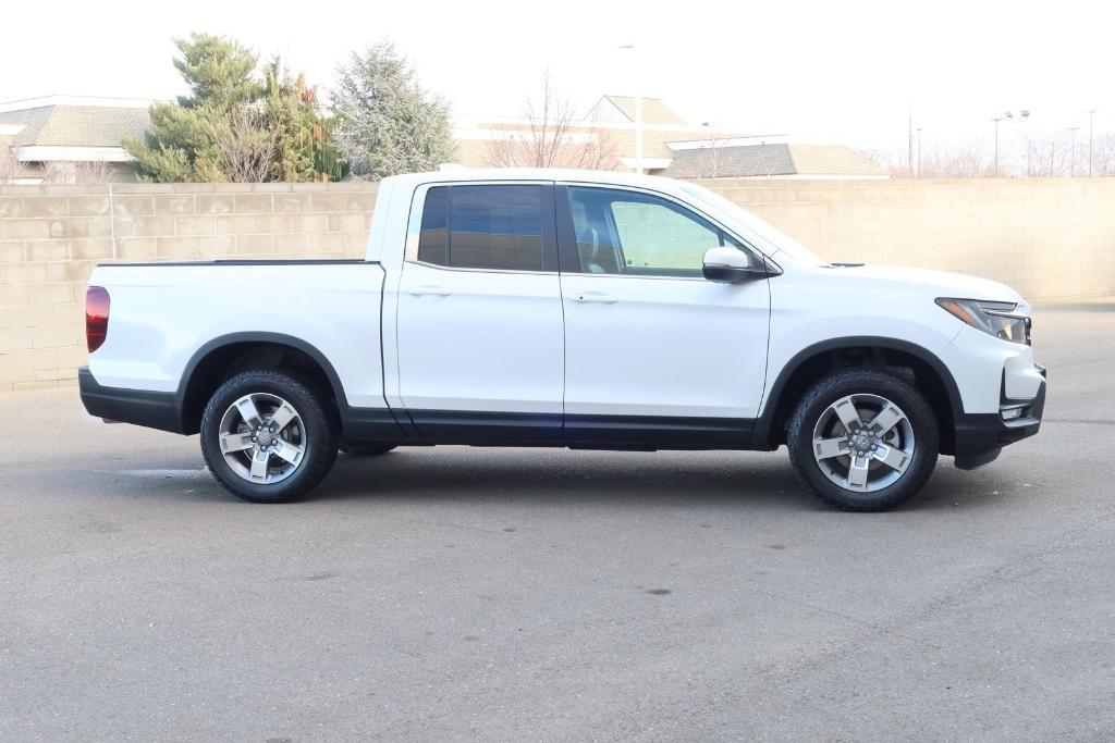 new 2025 Honda Ridgeline car, priced at $44,885